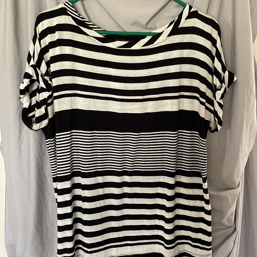 Striped Top - Picture 4 of 8